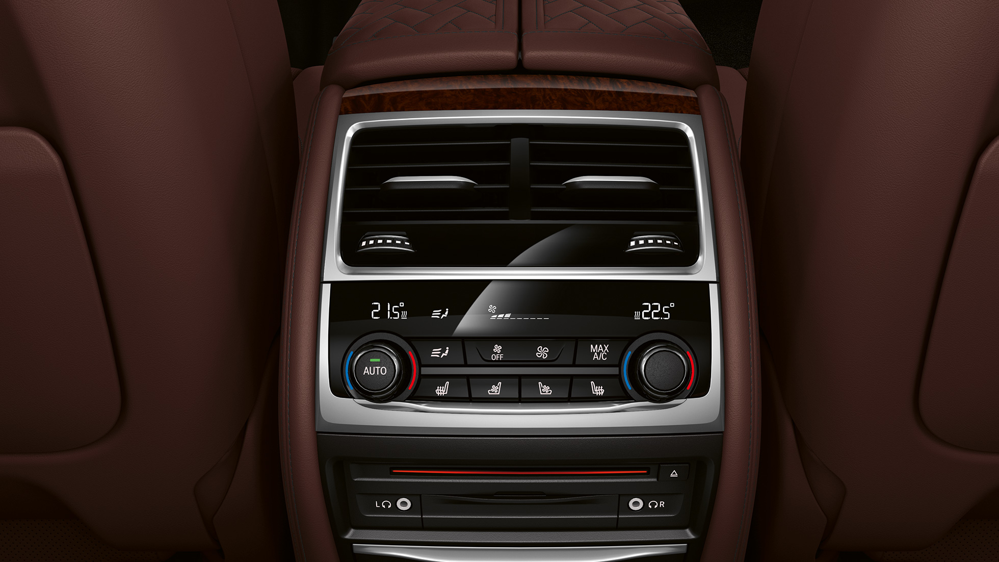 Sistemul de control climatic al BMW Seria 7 Sedan cu pachet M Sport Imagine în prim-plan cu sistemul de control climatic al BMW Seria 7 Sedan cu pachet M Sport