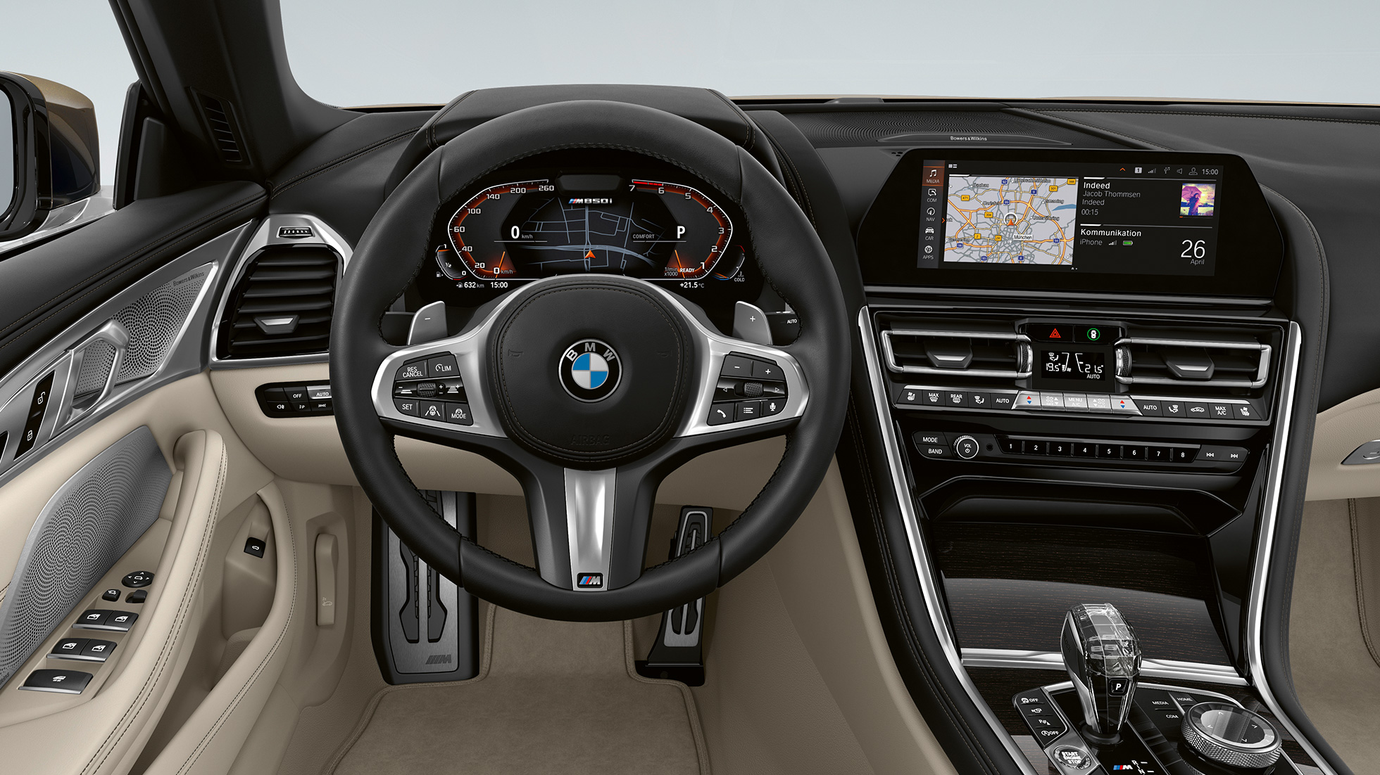 Imagine cu habitaclul şi volanul M îmbrăcat în piele ale BMW M850i xDrive în Gri Dravit metalizat. Imagine cu habitaclul şi volanul M îmbrăcat în piele ale BMW M850i xDrive în Gri Dravit metalizat.