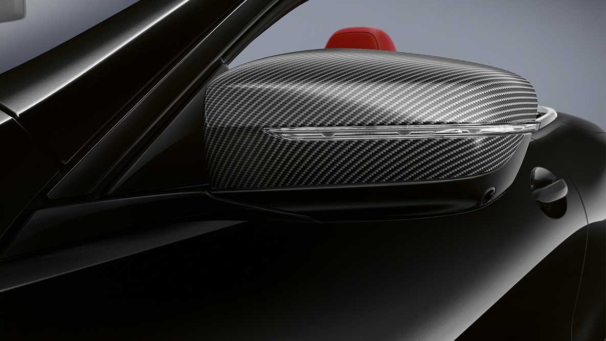 Imagine cu oglinzile din carbon ale BMW M850i xDrive. Imagine cu oglinzile din carbon ale BMW M850i xDrive.