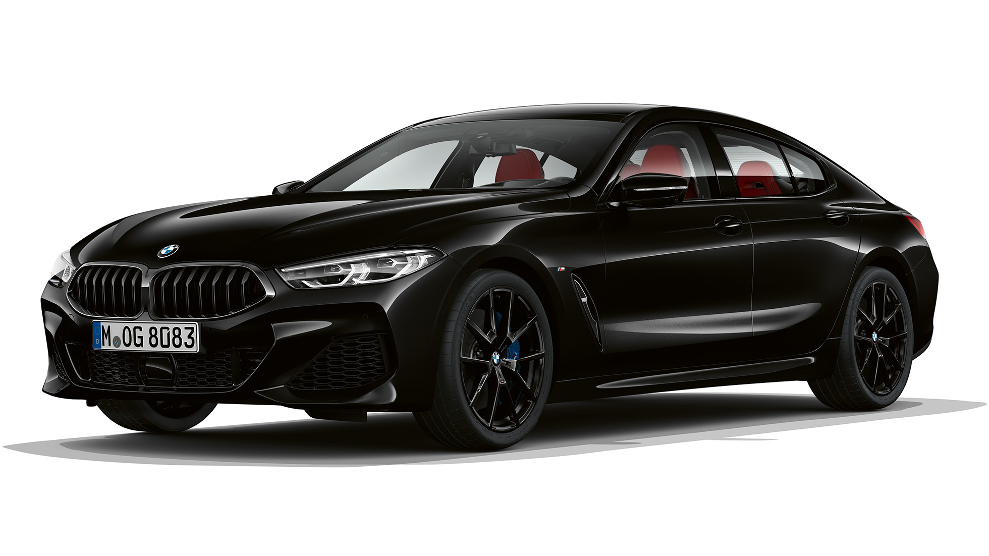 Imagine cu trei sferturi din partea frontală a BMW Seria 8 Gran Coupé cu pachet M Sport Imagine cu trei sferturi din partea frontală a BMW Seria 8 Gran Coupé cu pachet M Sport