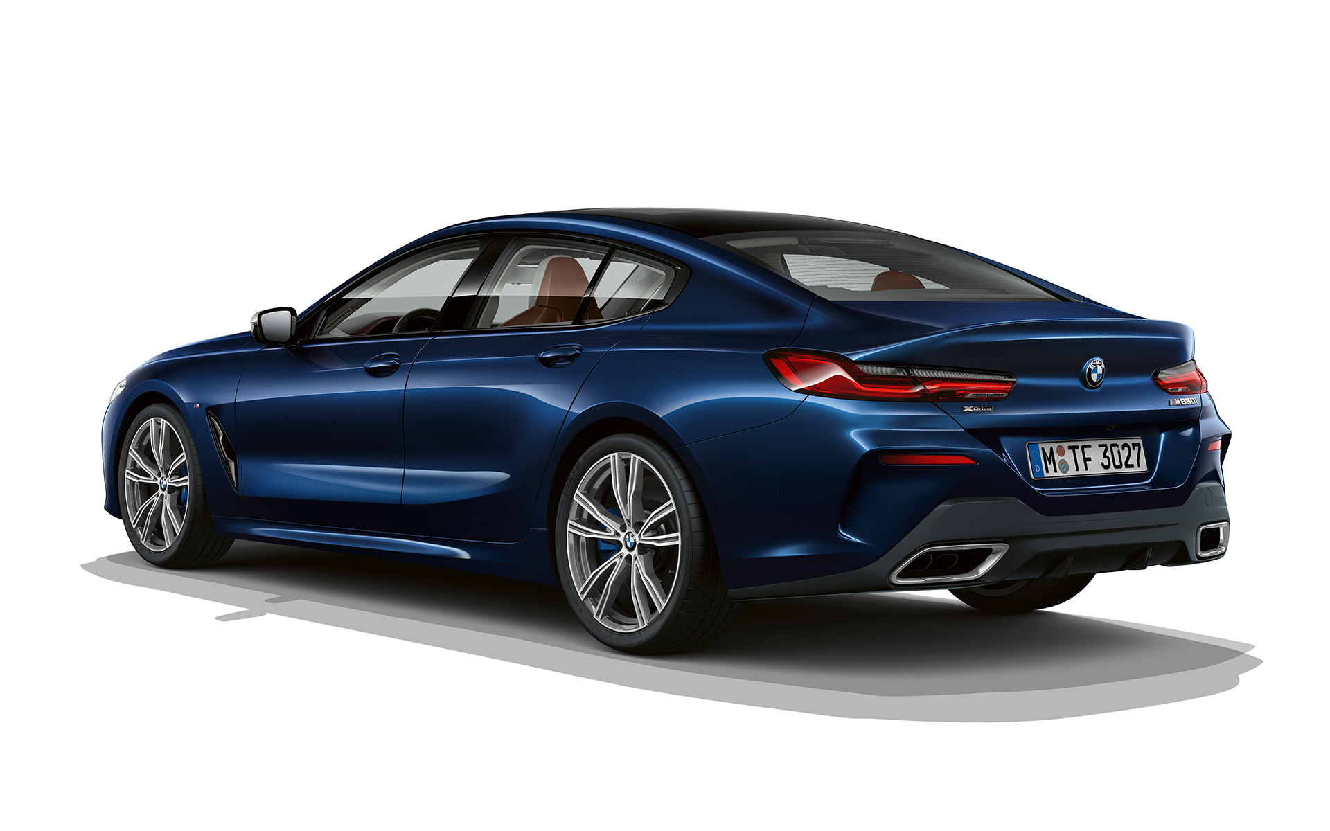Imagine cu trei sferturi din partea spate a BMW Seria 8 Gran Coupé „Individual Sophistication” Imagine cu trei sferturi din partea spate a BMW Seria 8 Gran Coupé „Individual Sophistication”