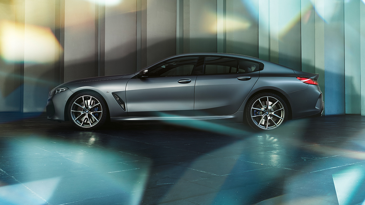 Parte spate spaţioasă Imagine cu partea spate spaţioasă a BMW Seria 8 Gran Coupé