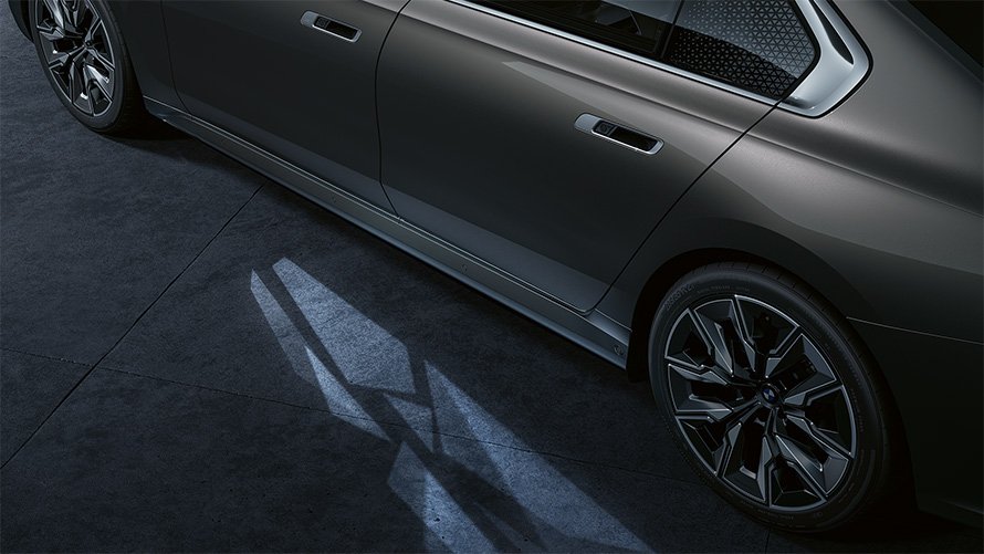 „Covor” luminos de întâmpinare.