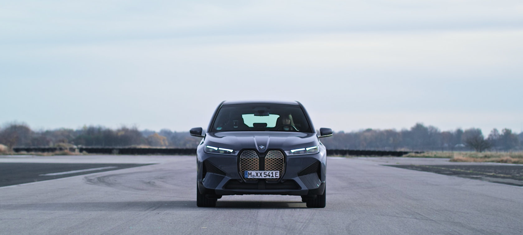 Launch Control Start BMW M IconicSounds Electric BMW iX M60 i20 2022 BMW Individual Storm Bay BMW iX M60 i20 2022 BMW Individual Storm Bay Mod de condus cu acceleraţie SPORT+ Launch Control Start BMW M IconicSounds Electric video