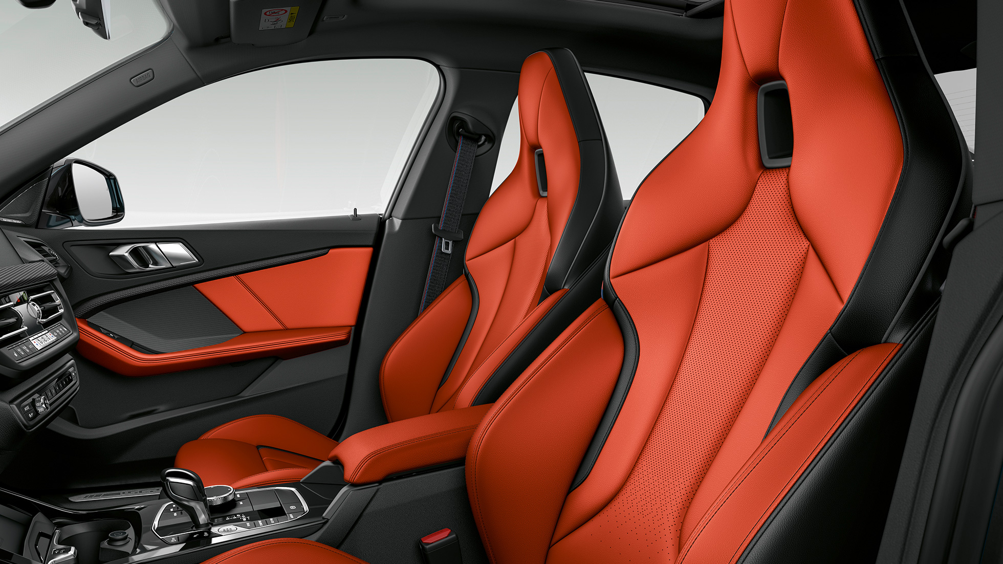 Interiorul BMW M235i xDrive Gran Coupé Imagine din interior cu aspectul premium al BMW M235i xDrive Gran Coupé, F44