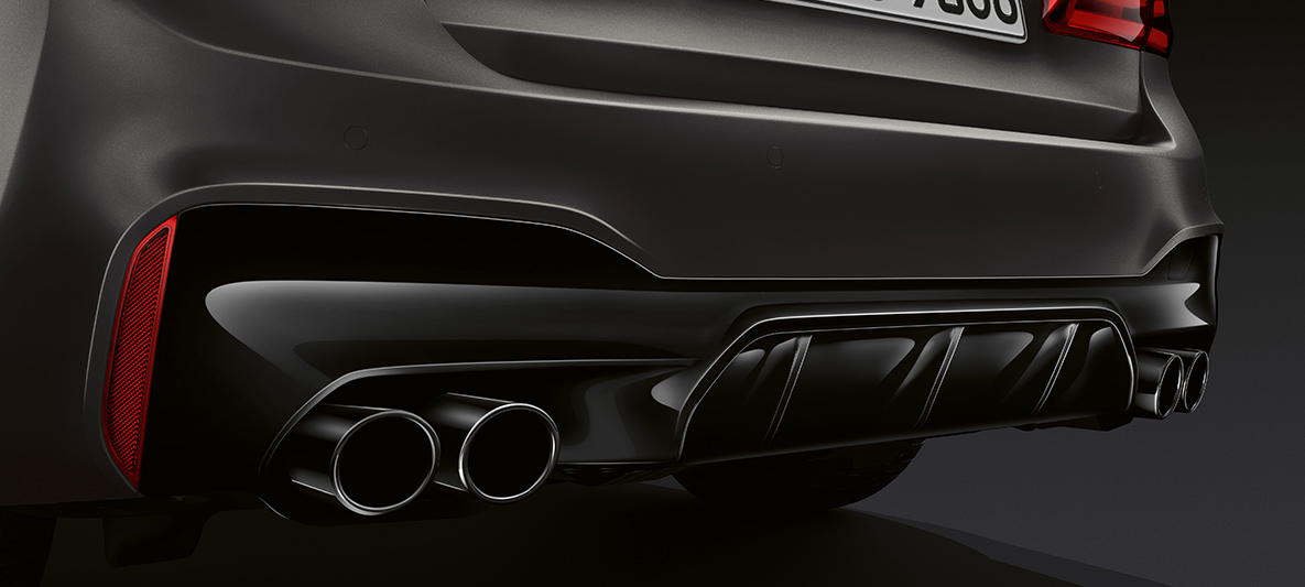 Spoiler spate. Imagine cu spoilerul spate al BMW M5 Edition 35 Years