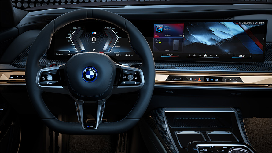 BMW i7 M70 xDrive Sedan, volan M îmbrăcat în piele