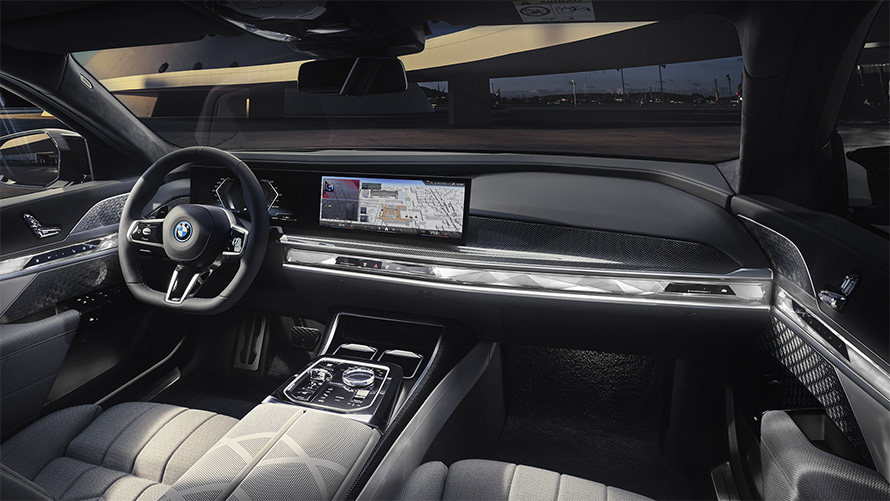 Habitaclu BMW M760e xDrive Sedan