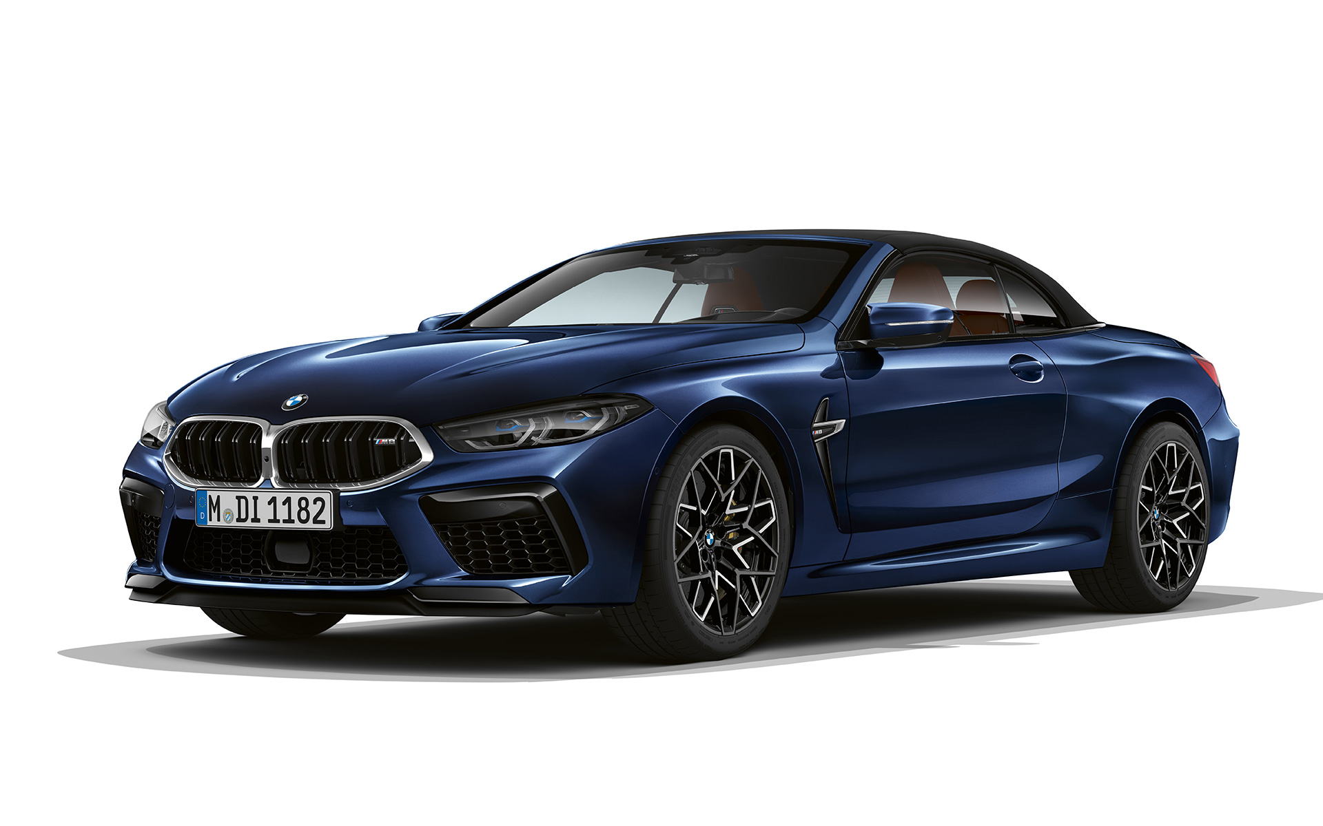 BMW M8 Cabriolet, BMW Individual Albastru Tanzanite