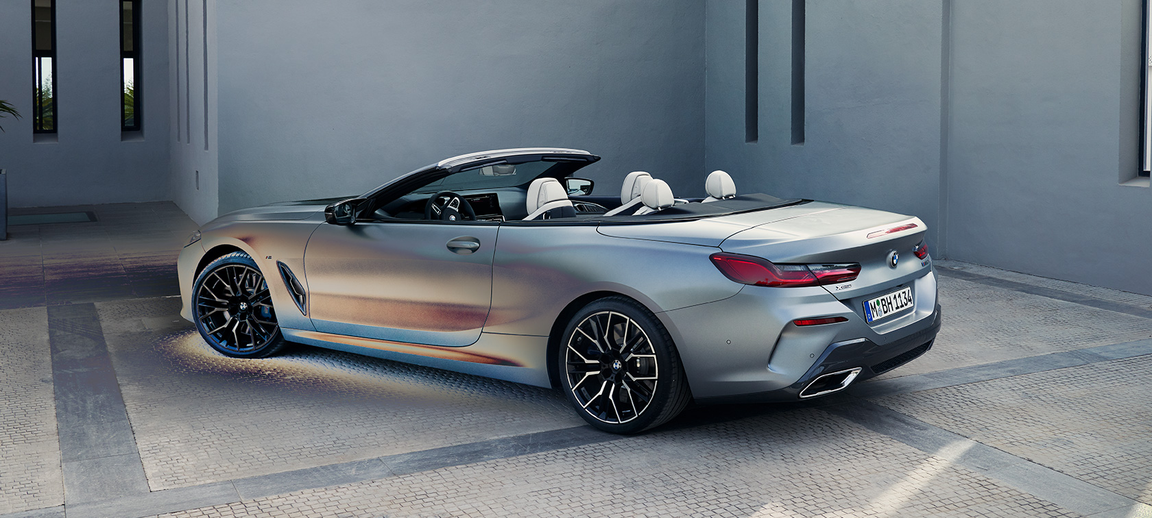 BMW M850i xDrive Cabriolet, BMW Individual Gri Frozen Pure