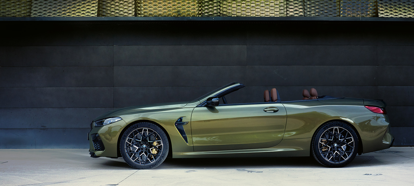 BMW M8 Competition Cabriolet BMW M8 Competition Cabriolet, BMW Individual Brass