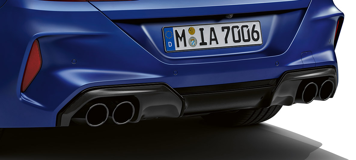 Spoiler M din carbon pentru partea spate. Imagine cu spoilerul pentru partea spate din cadrul pachetului M din carbon pentru exterior al BMW M8 Competition Coupé.