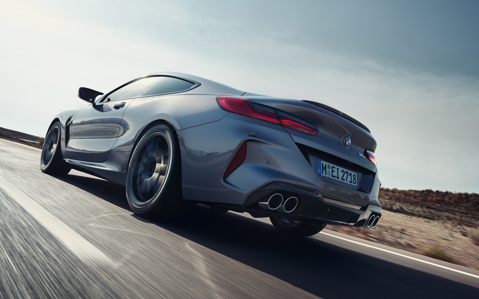 BMW M8 Coupé, Gri Skyscraper