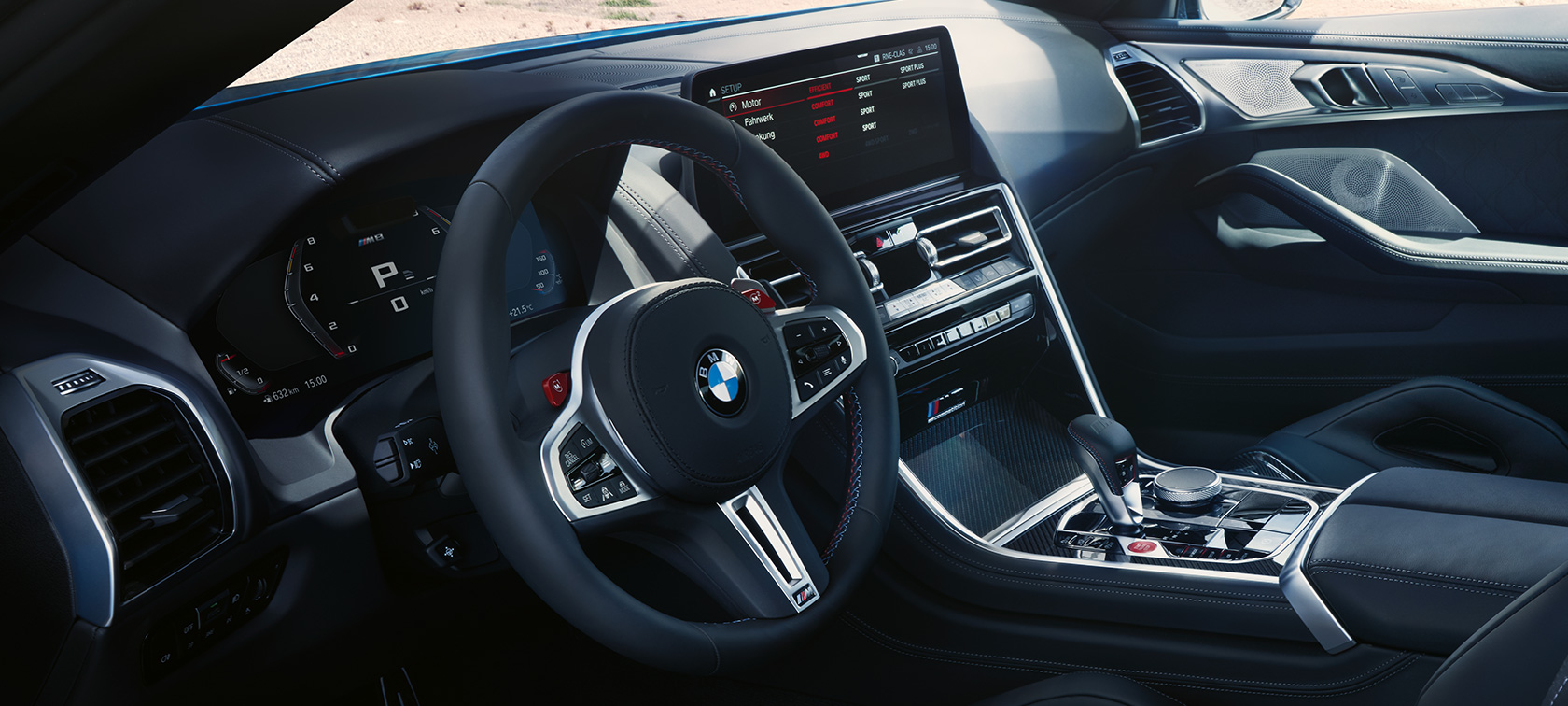 Volan M îmbrăcat în piele, BMW M8 Competition Coupé, habitaclu BMW M8 Competition Coupé, habitaclu, Control Display, volan M îmbrăcat în piele