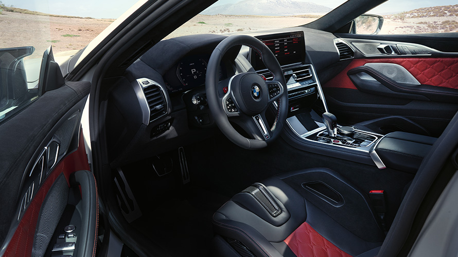 BMW M8 Competition Gran Coupé, interior, portieră deschisă