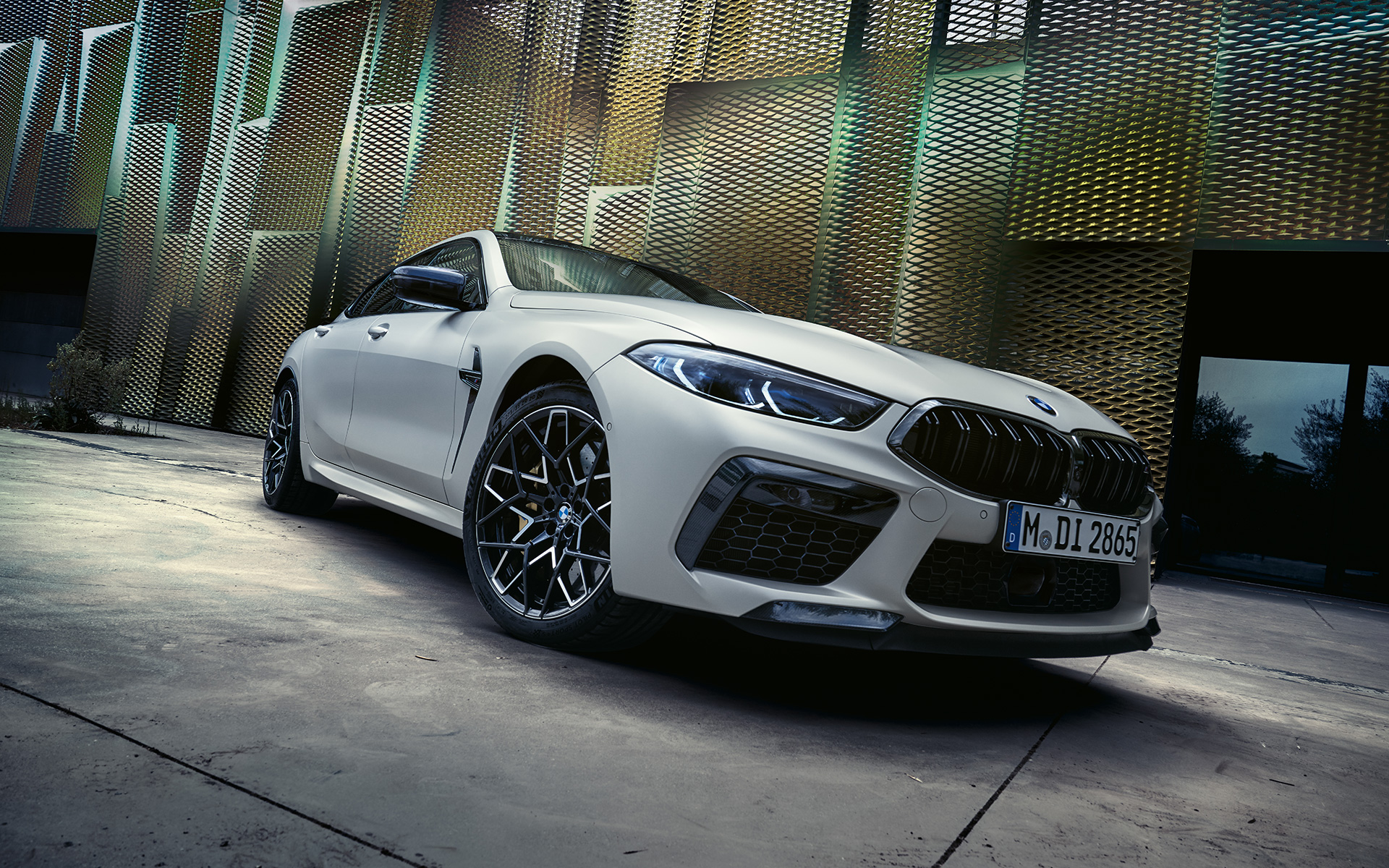 BMW M8 Competition Gran Coupé, BMW Individual Alb Frozen Brilliant