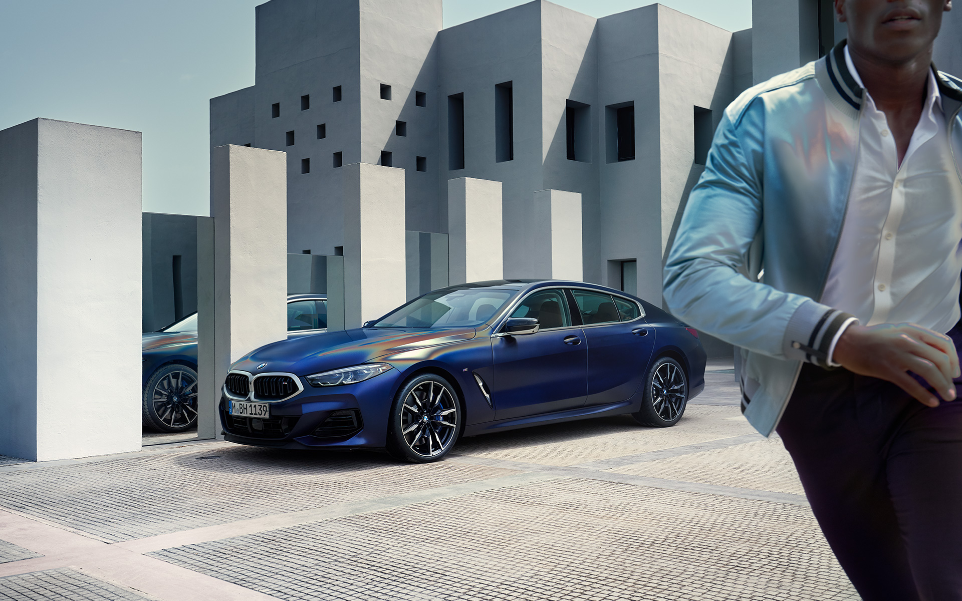 BMW M850i xDrive Gran Coupé, BMW Individual Albastru Frozen Tanzanite