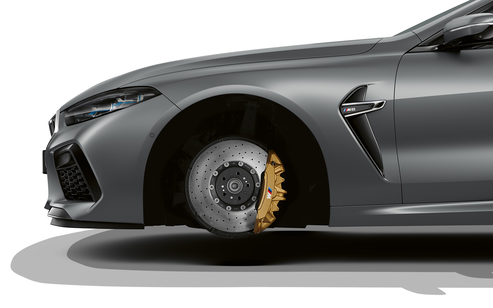 BMW M8 Gran Coupé, BMW Individual Gri Frozen Pure, frâne M Carbon cu discuri din ceramică, fără anvelope
