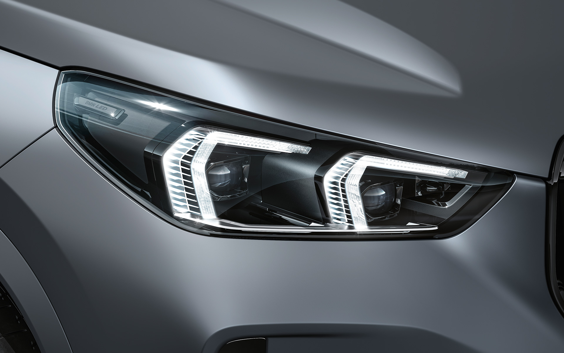 BMW X1 M35i xDrive Faruri cu LED BMW X1 M35i xDrive Faruri cu LED