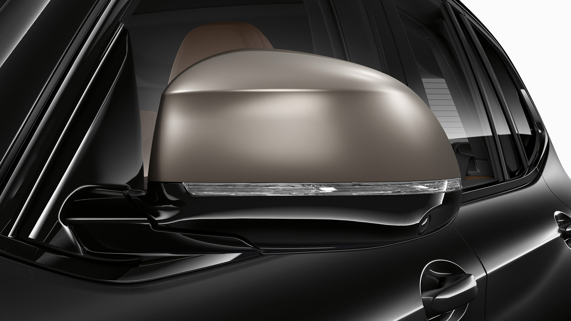Oglinzile exterioare ale BMW X3 M40i şi BMW X3 M40d. Oglinzile exterioare galvanizate în Gri Cerium ale BMW X3 M40i şi BMW X3 M40d.