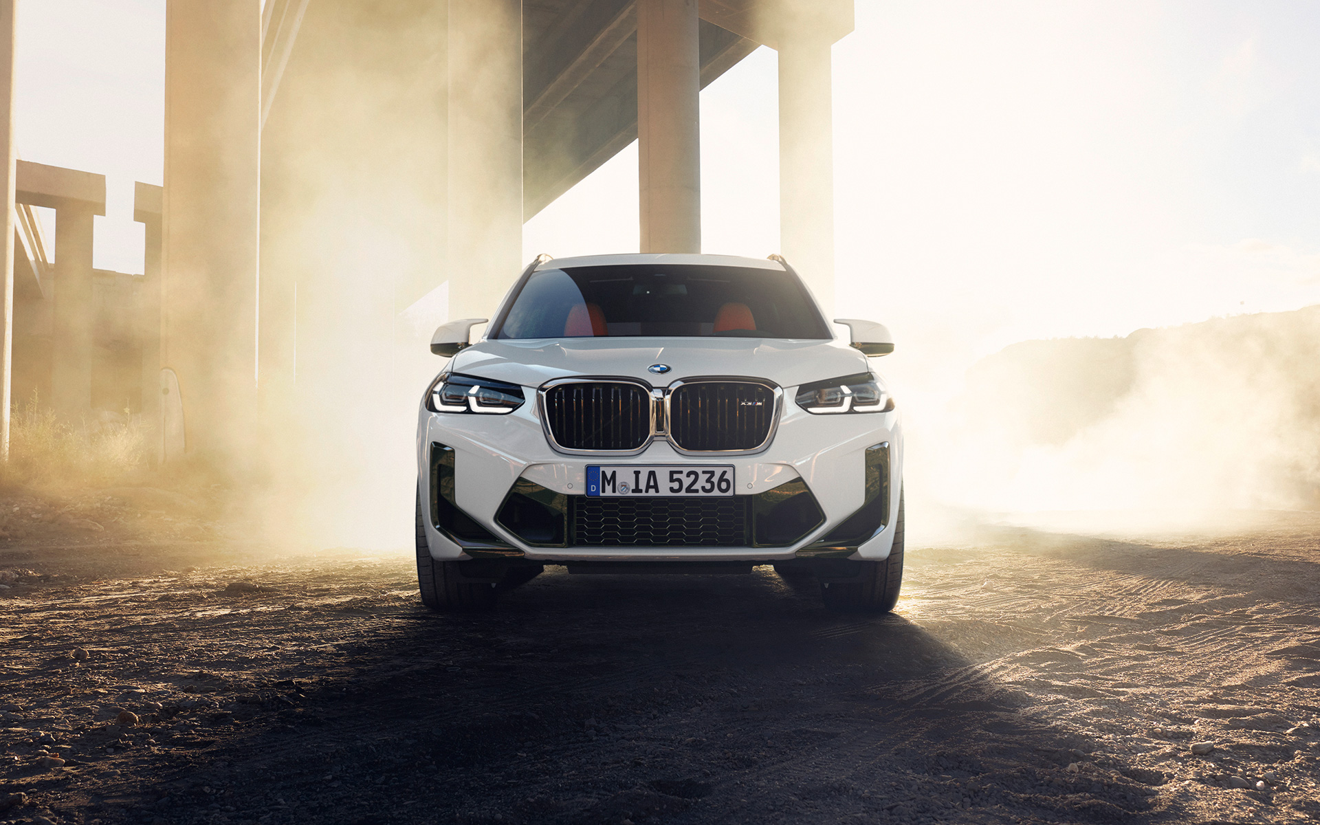 Imagine din partea frontală a unui BMW X3 M F97 LCI Facelift 2021 Alb Alpine