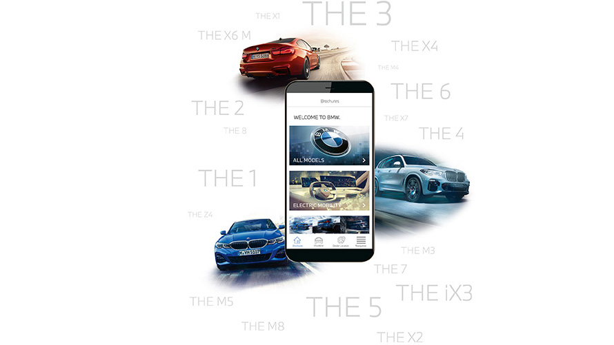 Un smartphone cu aplicaţia BMW Brochure pe ecran Un smartphone cu aplicaţia BMW Brochure pe ecran