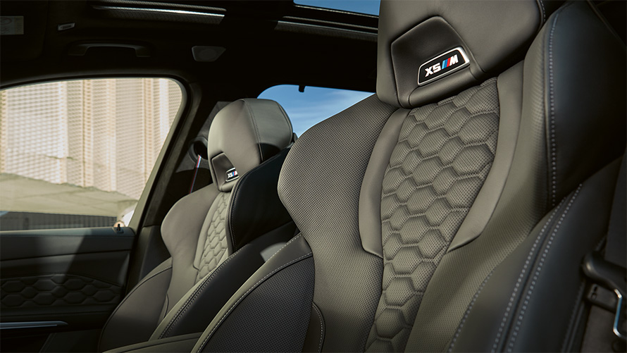 Scaunele M multifuncţionale ale BMW X5 M Competition 2023