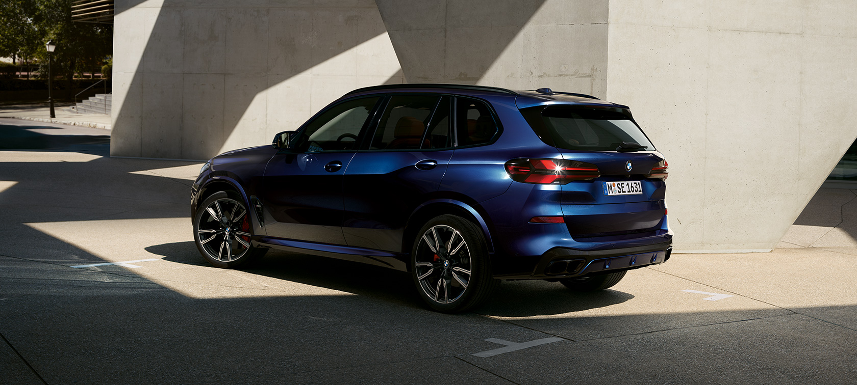 Informaţii despre produs BMW X5 M60i xDrive Informaţii despre produs BMW X5 M60i xDrive 2023