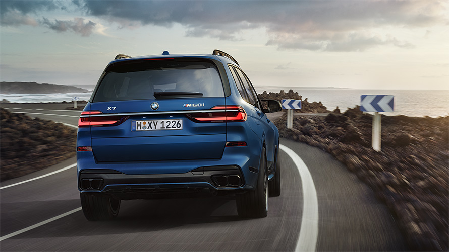 BMW X7 M60i xDrive Albastru Frozen Marina Bay