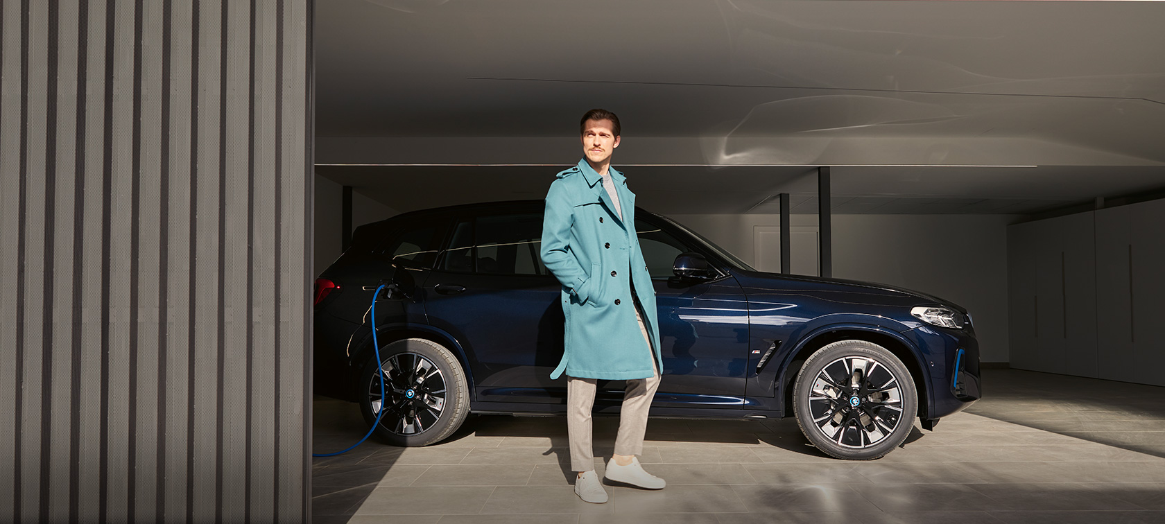 BMW iX3 G08 2021 Negru Carbon M imagine din partea laterală
