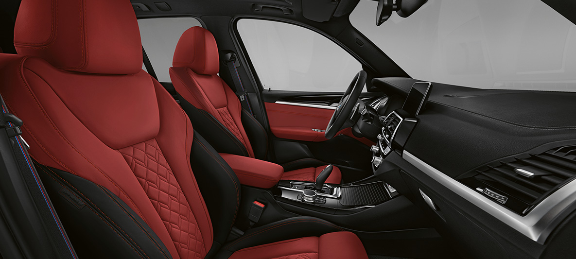 BMW X3 cu piele Merino cu conţinut extins şi granulaţie fină în Roşu Fiona/ negru de la BMW Individual BMW X3 cu piele Merino cu conţinut extins şi granulaţie fină în Roşu Fiona/ negru de la BMW Individual