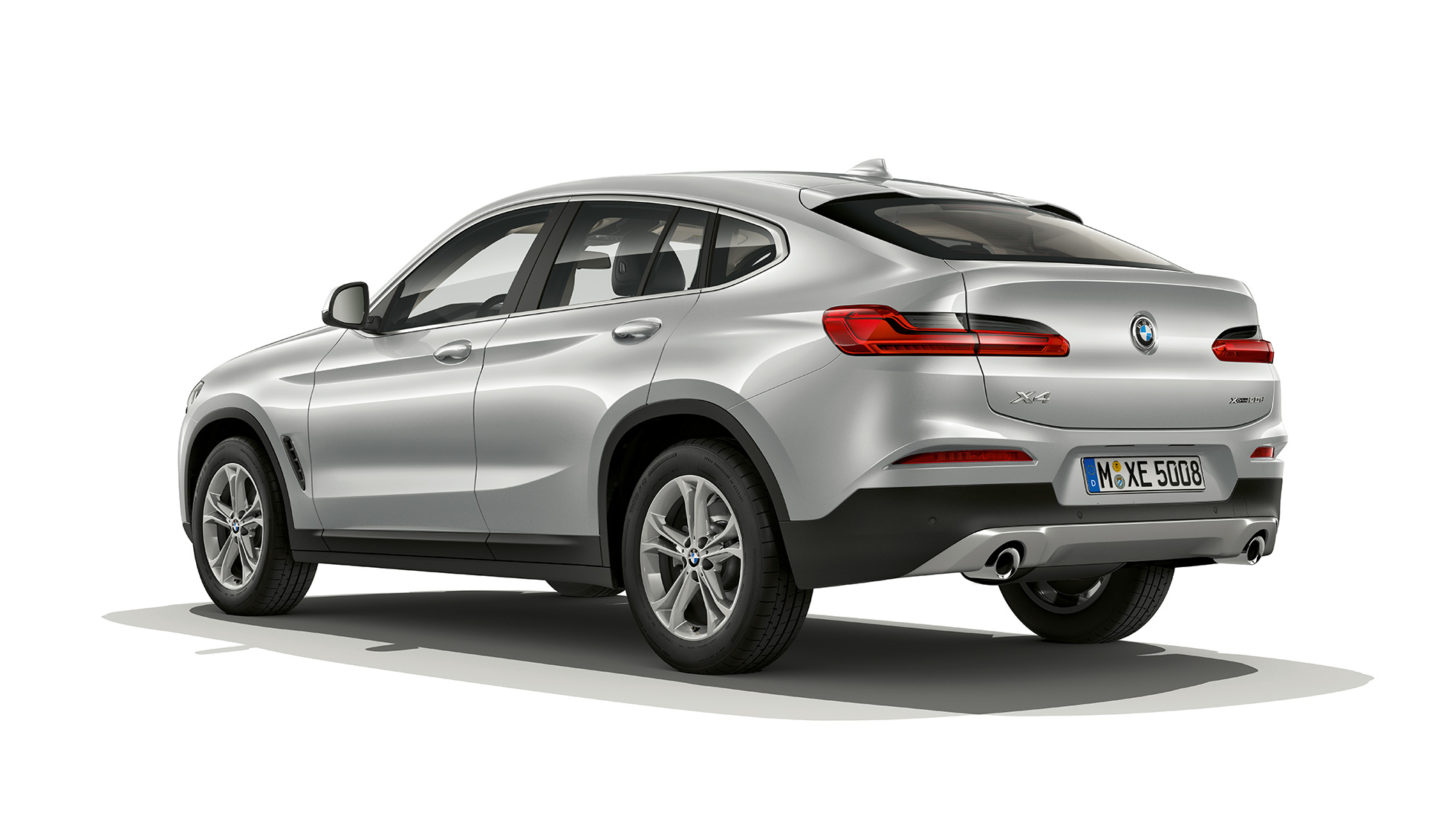 Imagine cu trei sferturi din partea spate a BMW X4, model Advantage Imagine cu trei sferturi din partea spate a BMW X4 xDrive20d, model Advantage, G02, 2018, în Argintiu Glacier