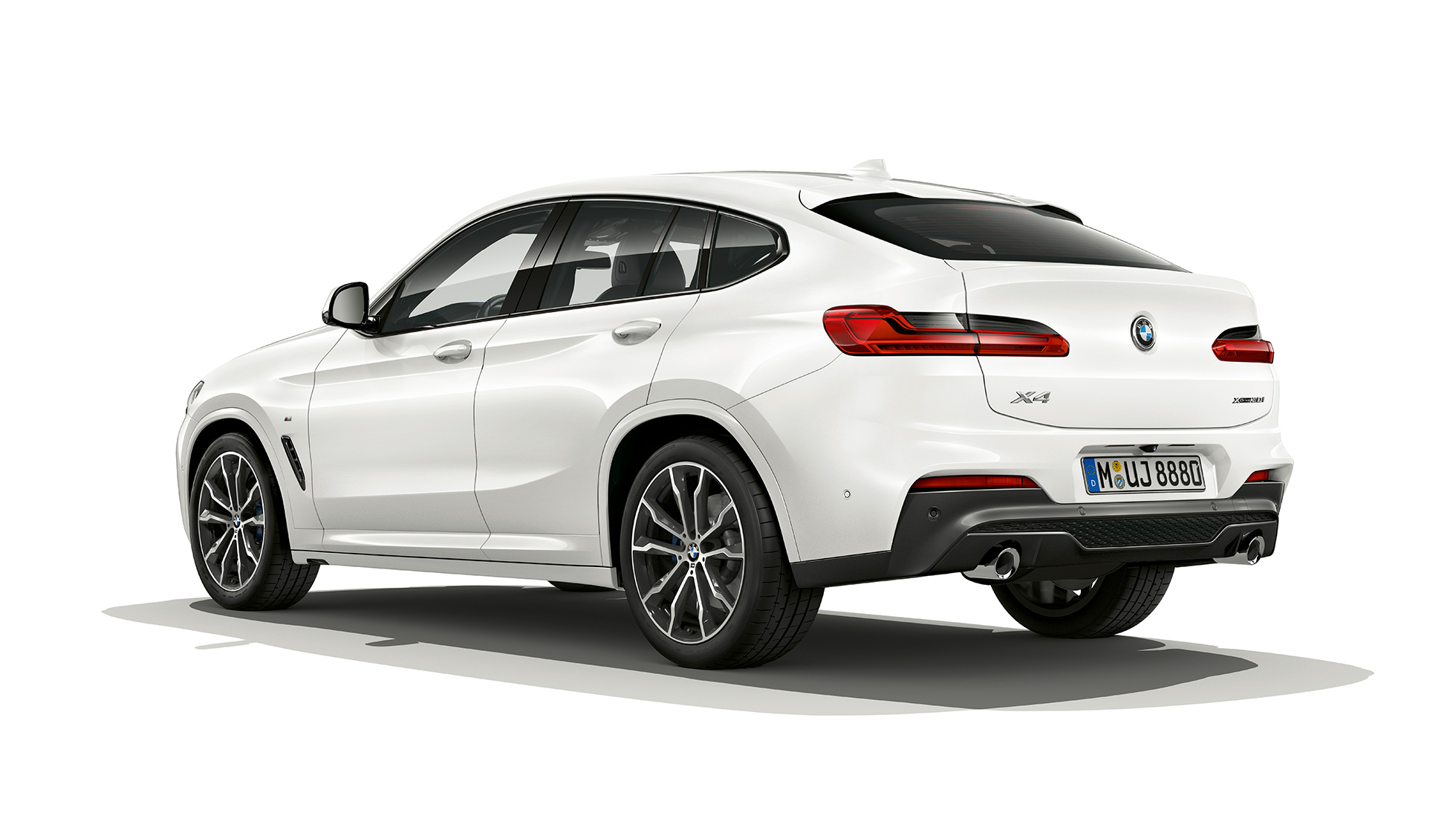 Imagine cu trei sferturi din partea spate a BMW X4, cu pachet M Sport Imagine cu trei sferturi din partea spate a BMW X4 xDrive30i, G02, 2018, în Alb Alpine, cu pachet M Sport