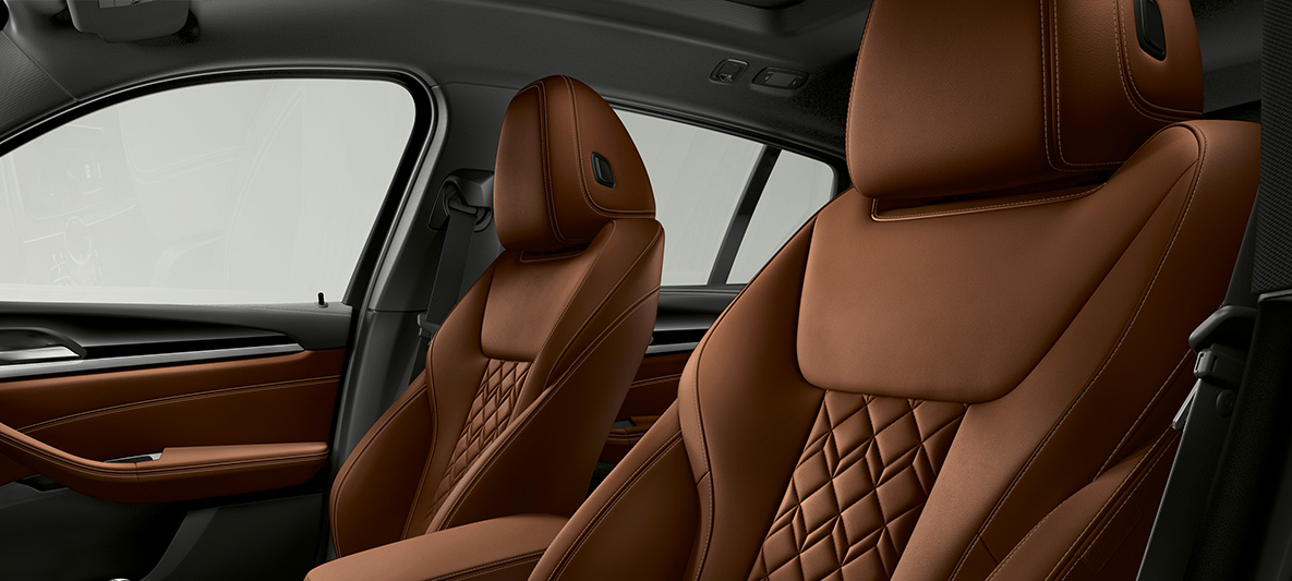 Ornamentele din piele Merino în Tartufo cu conţinut extins, de la BMW Individual, ale BMW X4 Imagine din interior cu ornamentele din piele Merino în Tartufo cu conţinut extins, de la BMW Individual, ale BMW X4, G02, 2018