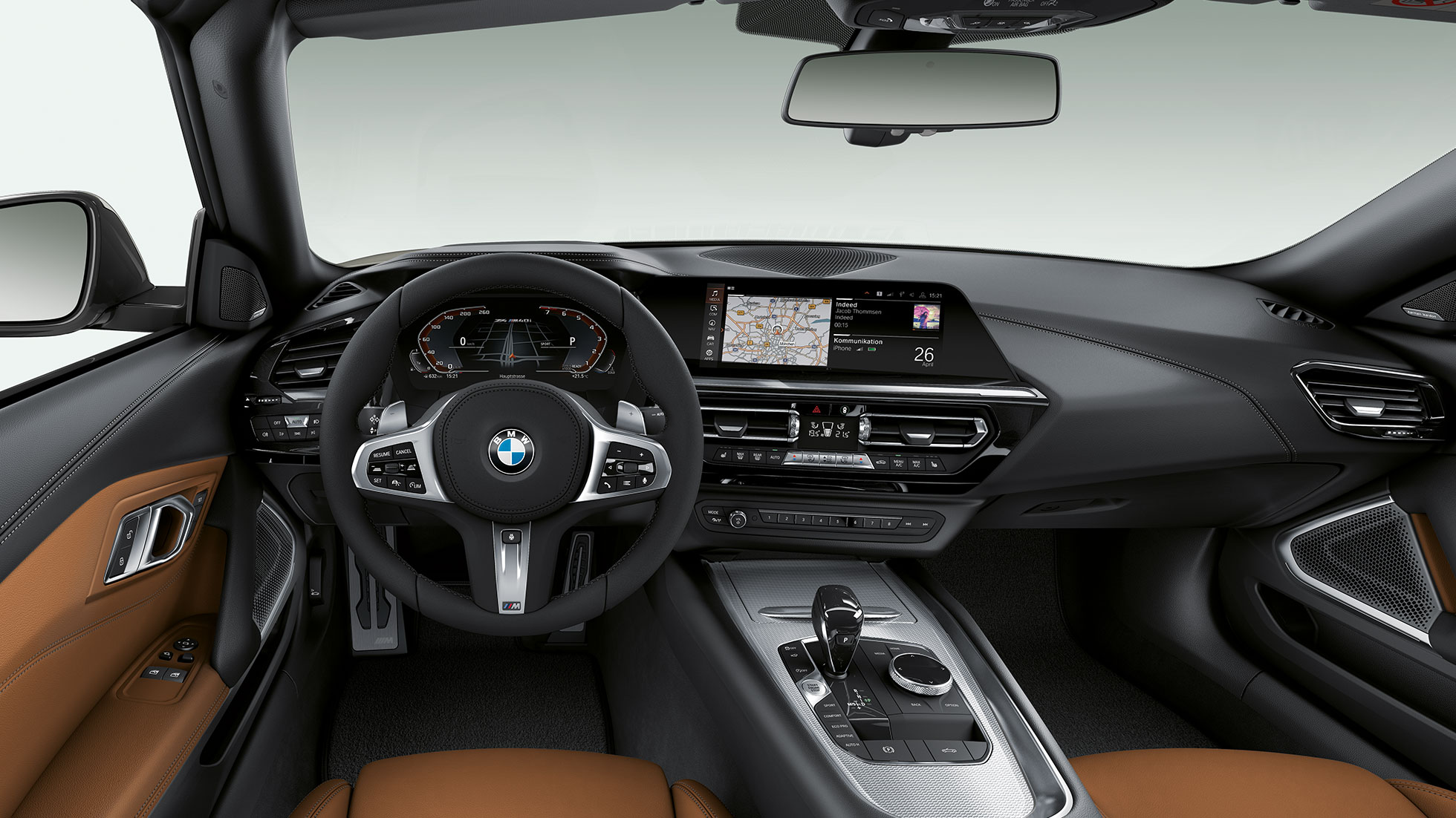 BMW Z4 Roadster M40i Volanul şi locul conducătorului auto din BMW Z4 Roadster M40i