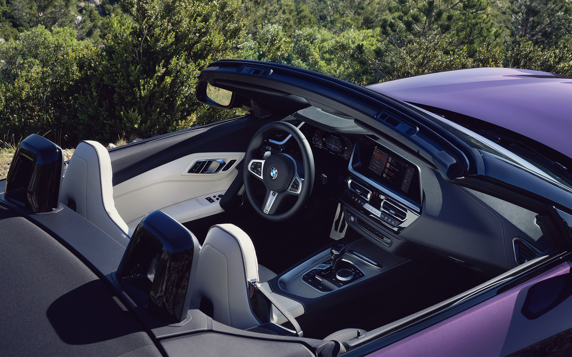 BMW Z4 2022 habitaclu