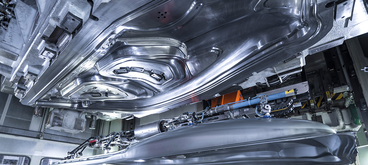 Sustenabilitate Vânzări speciale BMW Hub de sustenabilitate Mediul înconjurător Vânzări speciale BMW Hub de sustenabilitate Mediul înconjurător Sustenabilitate Imagine cu o maşinărie de producţie