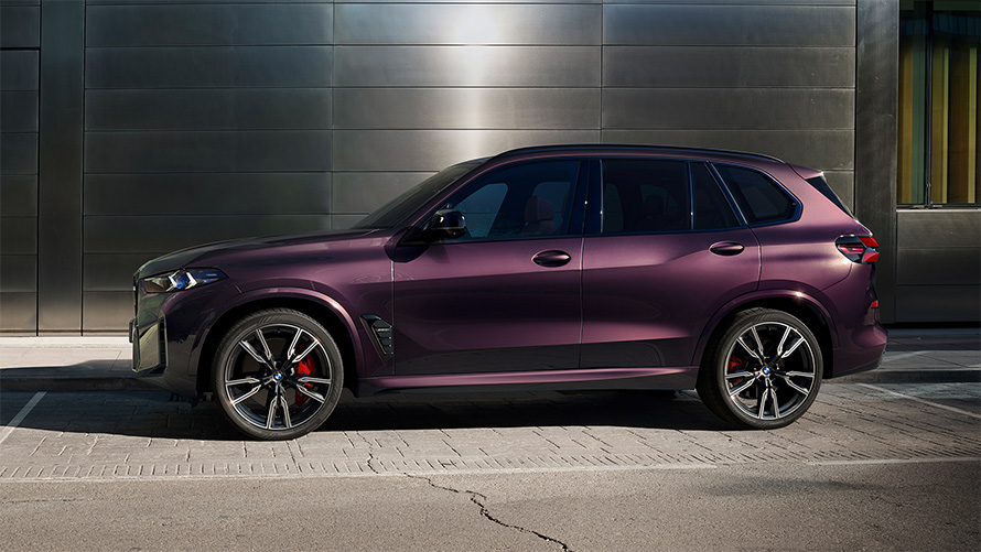 BMW X5 M60i în BMW Individual Mora