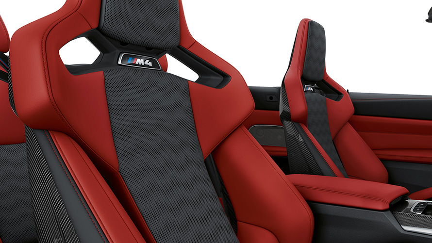 BMW M4 Cabrio cu scaune M Carbon în roşu/negru Fiona BMW M4 Cabrio cu scaune M Carbon în roşu/negru Fiona