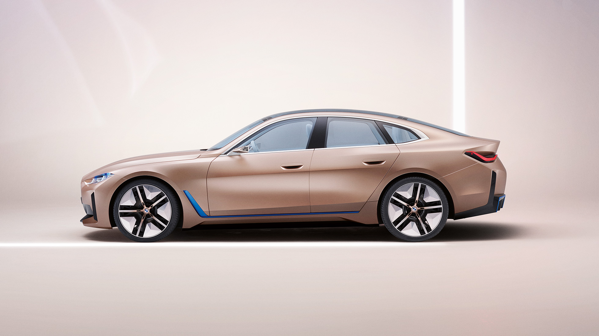 Exteriorul 3 al BMW Concept i4, 2020, G26 Designul exterior 3 al BMW Concept i4, 2020, G26, noul BMW Gran Coupé integral electric