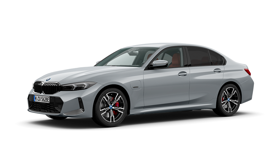 Imagine cu trei sferturi din partea frontală a BMW Seria 3 Sedan Plug-in Hybrid Imagine din studio cu trei sferturi din partea frontală a BMW Seria 3 Sedan Plug-in Hybrid