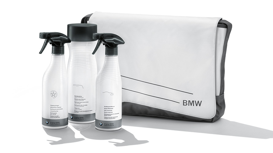 Setul de îngrijire „Summer Edition”, oferte de vară BMW Imagine în prim-plan cu setul de îngrijire „Summer Edition”, oferte de vară BMW