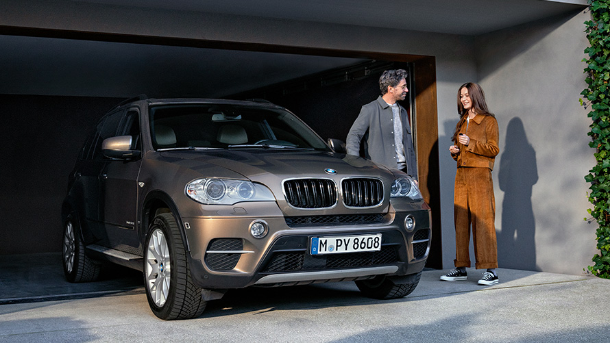 No text BMW Service 5+